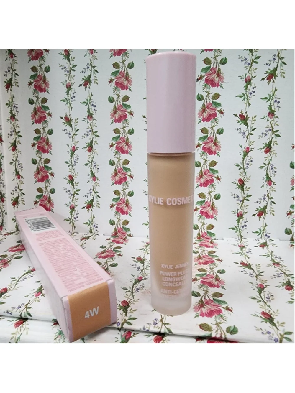 Kylie Cosmetics Power Plush Longwear Concealer in shade 4W #kylie #concealer